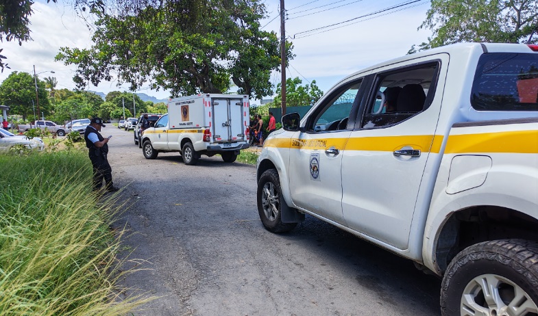 ¡En Panamá Oeste! Hombre intentó escapar en bicicleta, pero lo alcanzaron y lo mataron a cuchilladas 