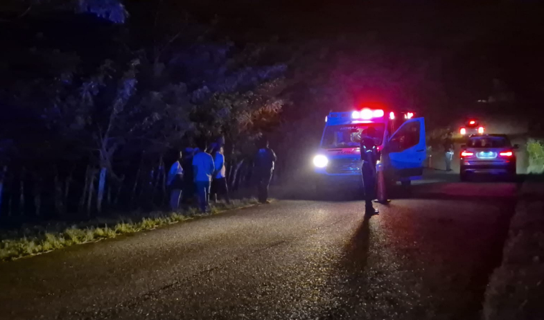 Muere joven tras caer de un bus en movimiento en Costa Arriba de Colón 