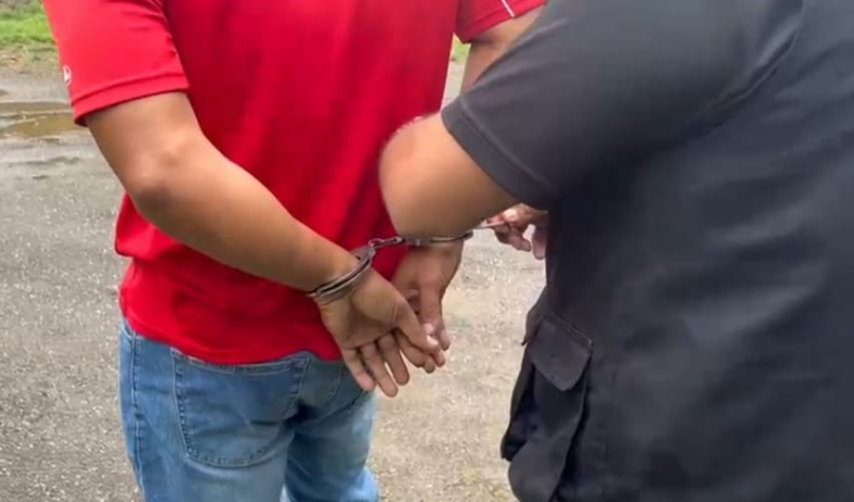 Capturan a exrepresentante y cuatro tesoreros por presunto peculado 