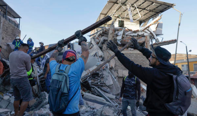 Al menos 240 muertos en cuatro regiones de Colombia por el terremoto 
