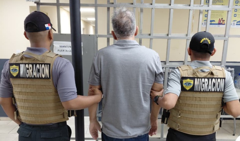 Exfuncionario permanece delicado tras incidente en protesta por pago de prima de antigüedad 