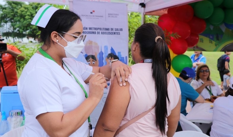 Minsa reporta 58 muertes por influenza y 4,936 casos de dengue en Panamá 