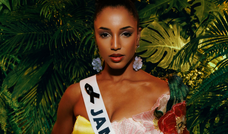 Miss Jamaica 2025 demanda a Miss Universo tras la grave caída que sufrió en Tailandia 
