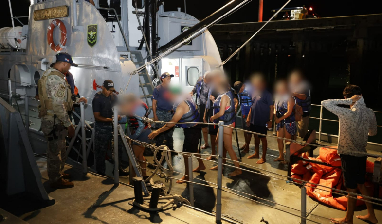 Rescatan a 18 personas tras el hundimiento de un catamarán entre Taboga y Taboguilla 