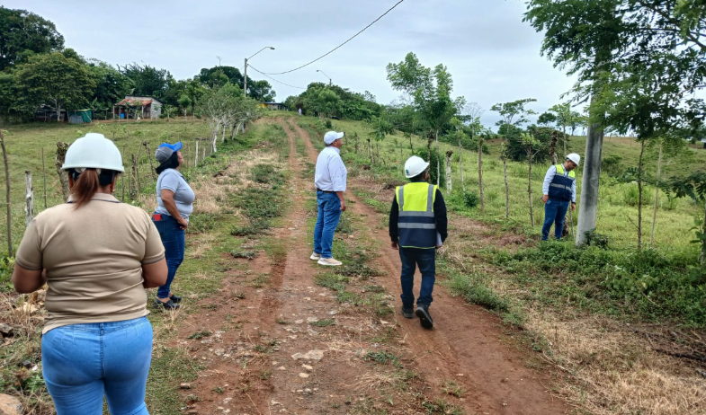 170 familias de La Chorrera siguen a oscuras pese a tener una red eléctrica instalada desde 2017 