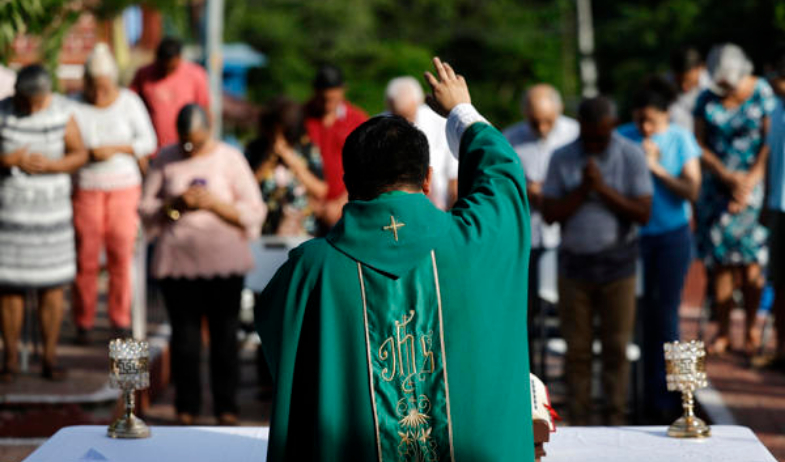 La fe, el soporte ante la pérdida de las históricas iglesias en Panamá tras el terremoto 