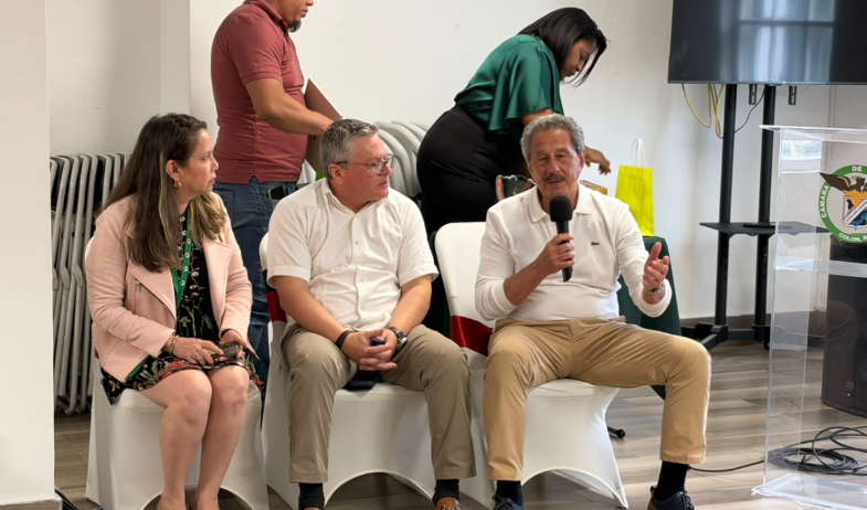  Colón busca nuevas oportunidades de inversión con Honduras 