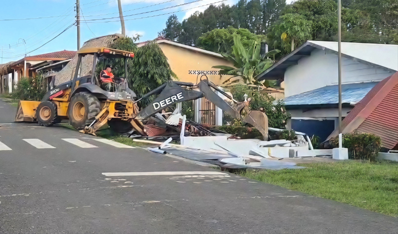 Unas 26 escuelas de Herrera serán demolidas tras daños ocasionados por el terremoto 