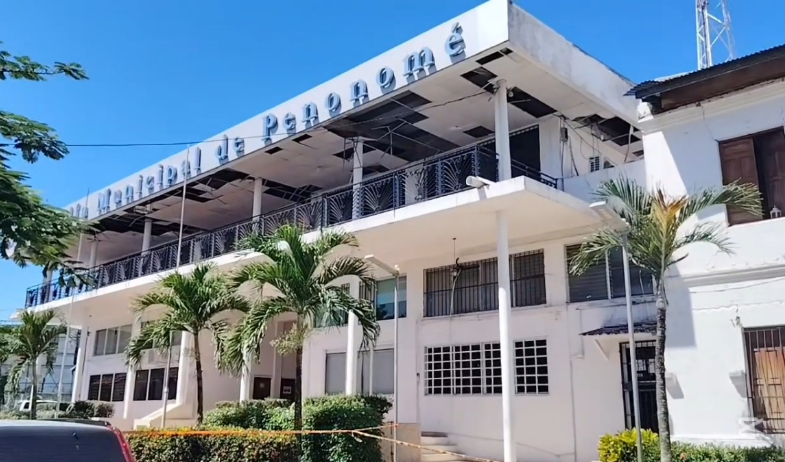 Terremoto deja inhabitable el edificio de la Alcaldía de Penonomé y se evalúa su demolición 