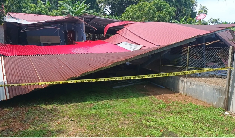 Tragedia y desesperación en el sur de Mariato: familias lo perdieron todo y siguen incomunicadas 
