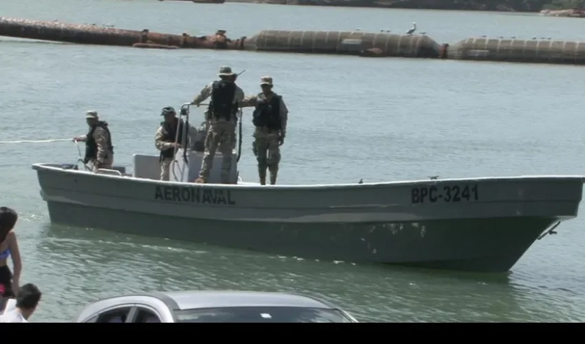 El decomiso de estas sustancias ilícitas fue el producto de 22 operaciones realizadas por agentes de la Aeronaval en el Océano Pacífico y 13 en las aguas del Atlántico, señala el comunicado. 