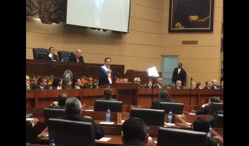 Un gobierno que respeta la separación de poderes, la privacidad de sus ciudadanos y la dignidad de todos. Un gobierno que no pone condiciones ni criterios políticos en la ayuda social y que mira a todas los panameños como igual, como hijos de Dios nacidos en esta hermosa tierra.Cortesía