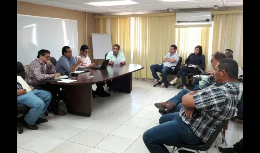 El directivo añadió que es "contradictorio" que existan gremios opuestos a que los consumidores tengan un precio rebajado en el arroz.Foto:Ilustrativa