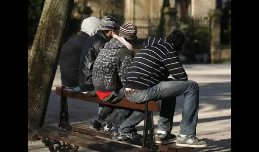Jóvenes no estudian ni trabajan 