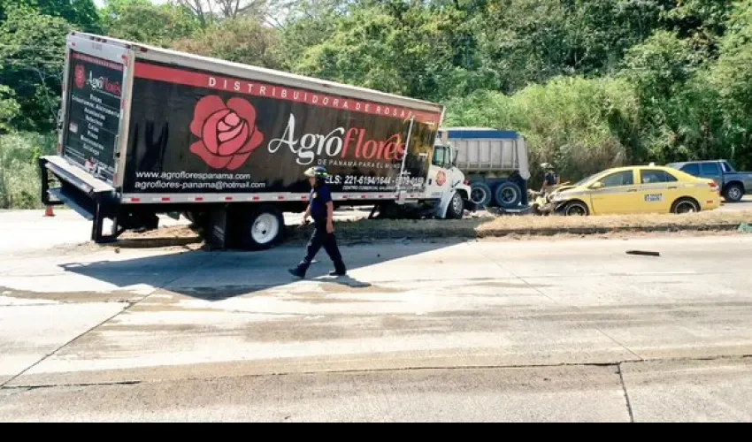 Accidente de transito por el  Rod Carew.