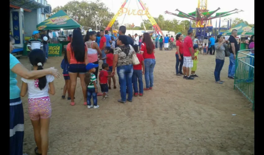Encuentran feto en una lata de galleta en la feria de La Chorrera 