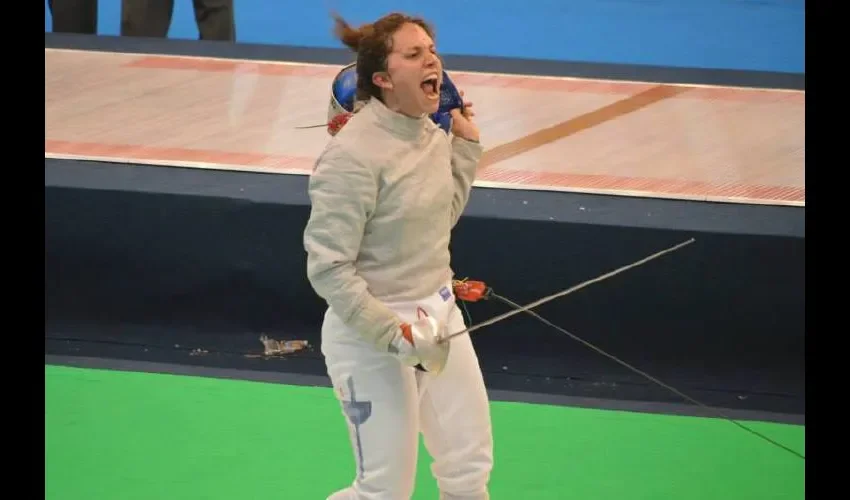 Luego de competir en la Copa del Mundo en Atenas, Grecia, la panameña viajó a  entrenar por unos días en un campamento en París, Francia. Cortesía COP