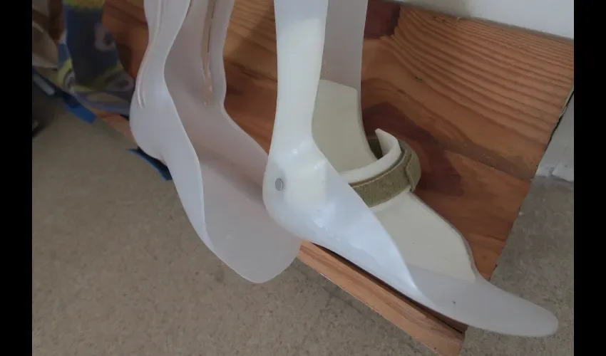 Prótesis que tienen en el instituto. Foto: Roberto Barrios