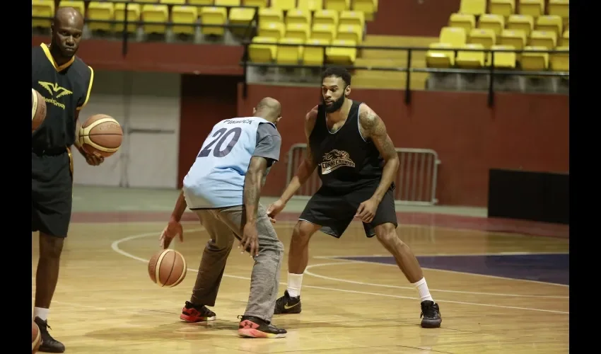  Tony Bishop será baja. Archivo