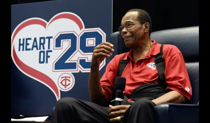 El legendario pelotero panameño Rod Carew necesita un trasplante de corazón, el cual se le realizará en cuatro meses. 