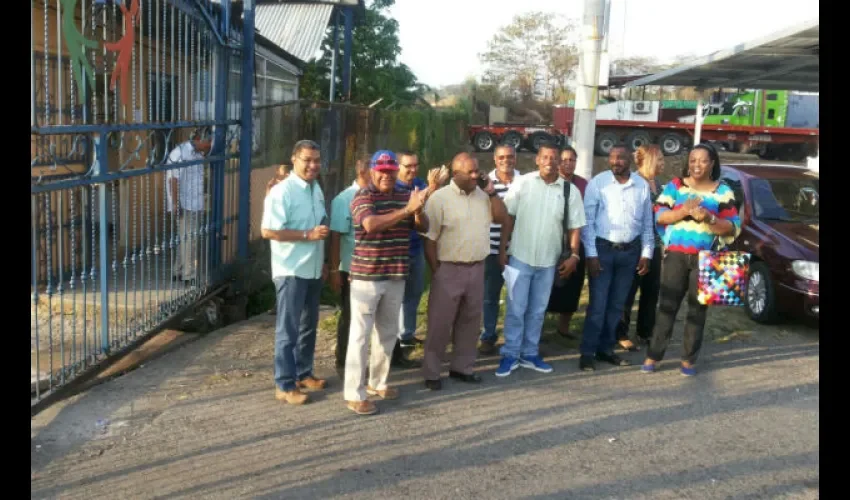 Protesta de funcionarios del Inadeh en Colón 