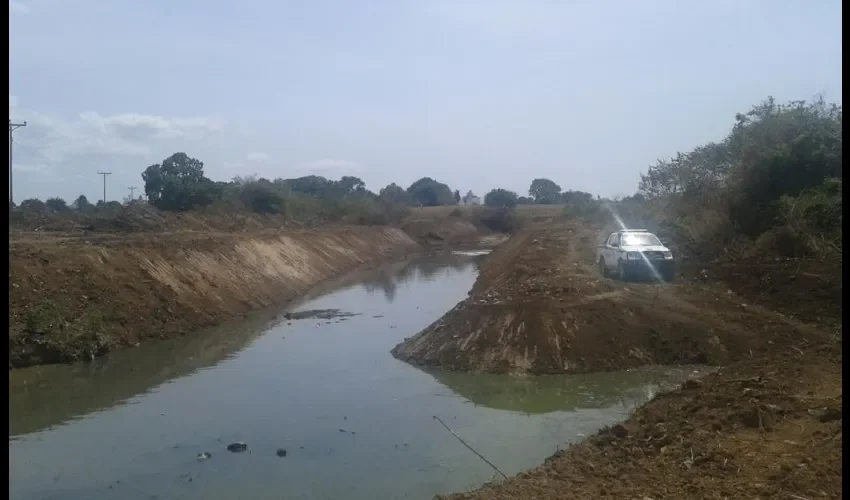 Sistema Nacional de Protección Civil y Ministerio de Obras Públicas en Santiago