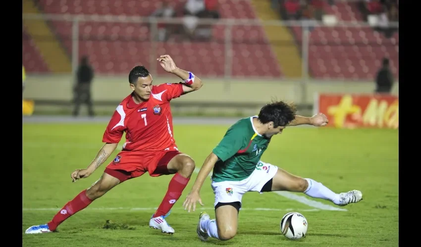 Las selecciones de Panamá y Bolivia tienen, en papel, muy pocas posibilidades de avanzar en un grupo D que comparten con Argentina y Chile. Archivo