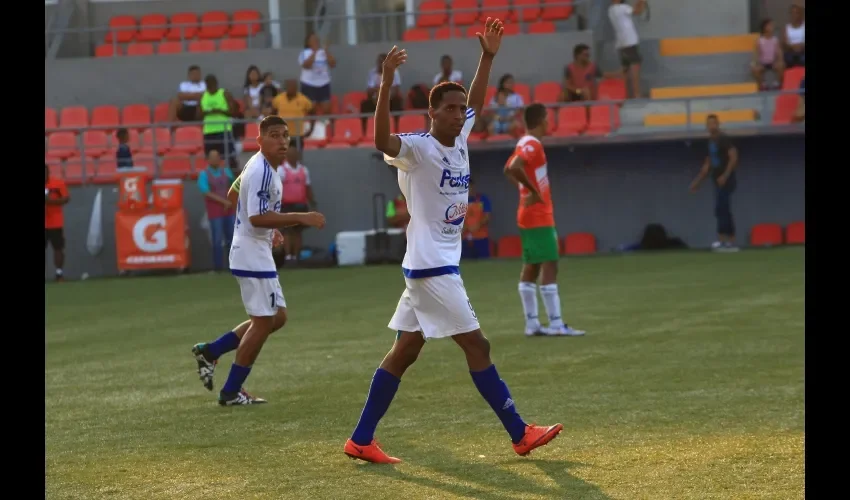 El colombiano Manuel Murillo ha anotado ocho de los 18 goles que llevan los tongos este torneo. Anayansi Gamez