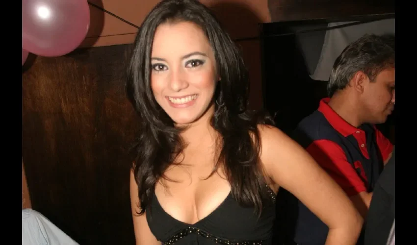  El tema en redes está Caliente Caliente.