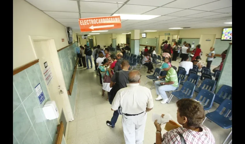  Su ficha siempre tenía que partirse en dos, la suya y la del beneficiario, ahora no.  ARCHIVO