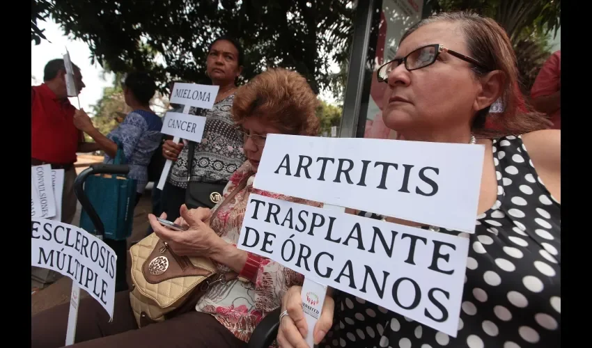 Van seguir cerrando la calle.  ROBERTOBARRIOS