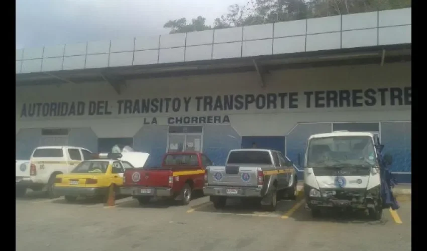  Autoridad de Tránsito y Transporte Terrestre 