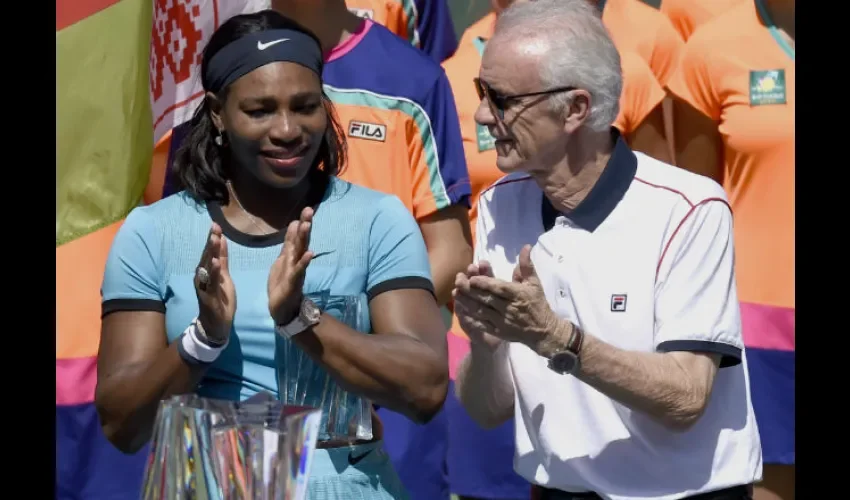 Serena Williams (izq.) dio su opinión sobre el tema. Foto: EFE