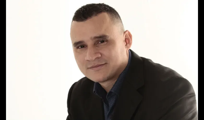 Elisinio González G.