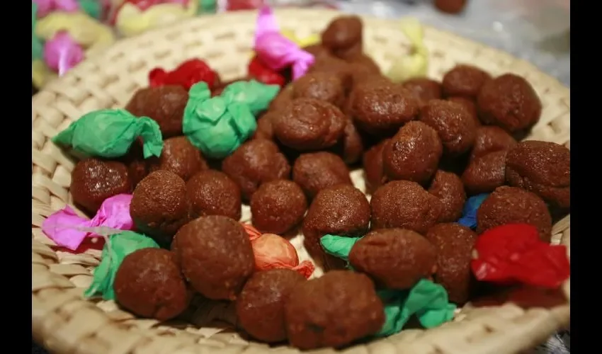 En familia es mejor disfrutar de estos postres. Madres con hijos y abuelos todos pueden participar.  