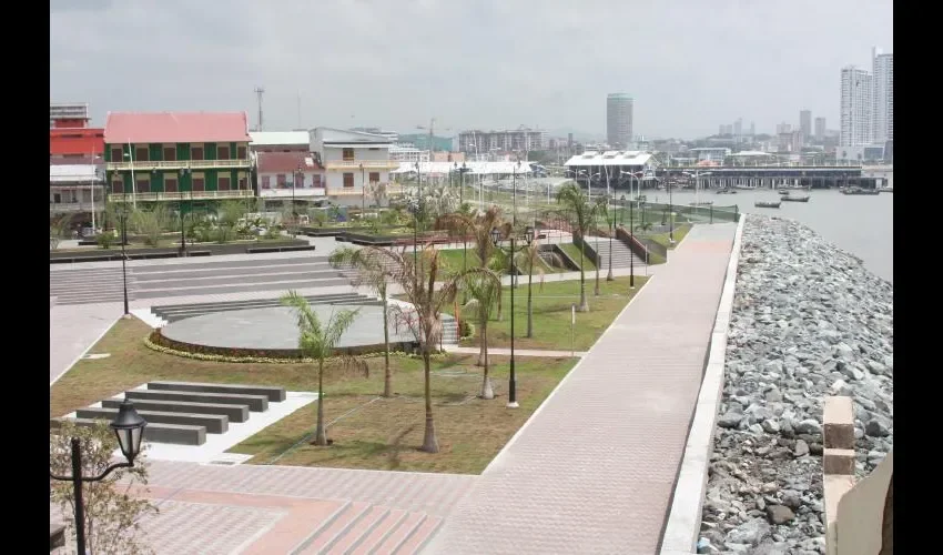 La Plaza V Centenario, en San Felipe, será sede de la cartilla de boxeo. Víctor Arosemena