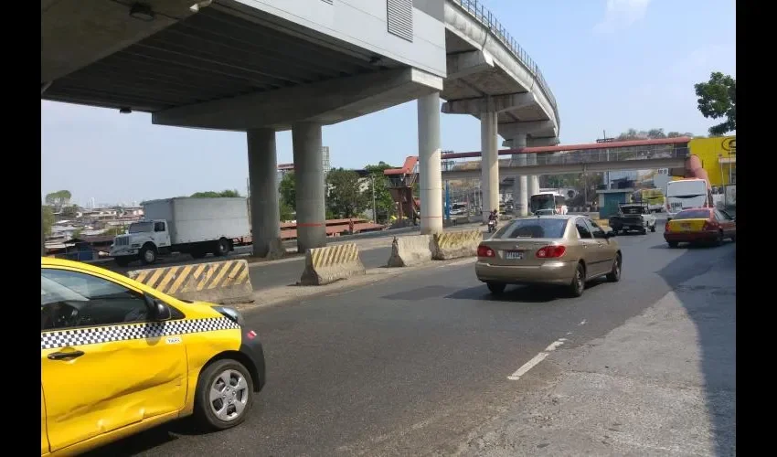 Los giros a la izquierda se eliminaron para agilizar el tráfico, pero esto ha provocado retornos improvisados. 