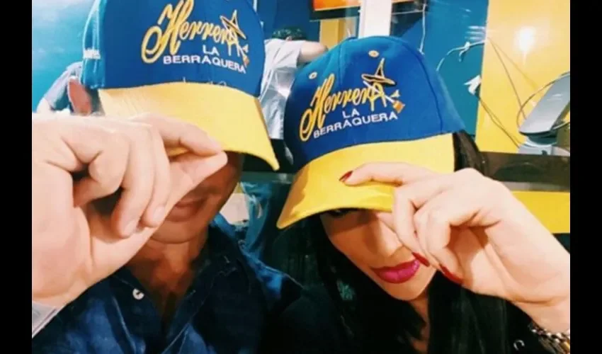 Las amigas de Sheldry le escriben en sus fotos para felicitarla. Foto: Instagram