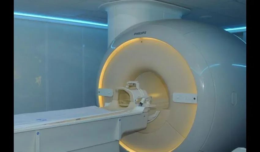 A usted se le puede solicitar no comer ni beber nada durante un periodo de 4 a 6 horas antes del examen.