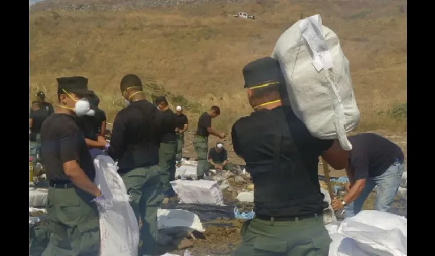 Droga quemada por la policía 