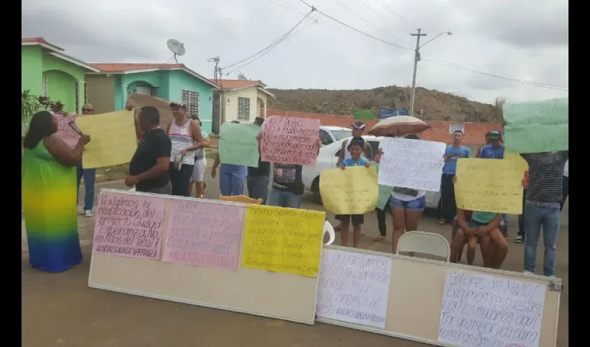 Protesta en  Altos del Tecal de Vacamonte
