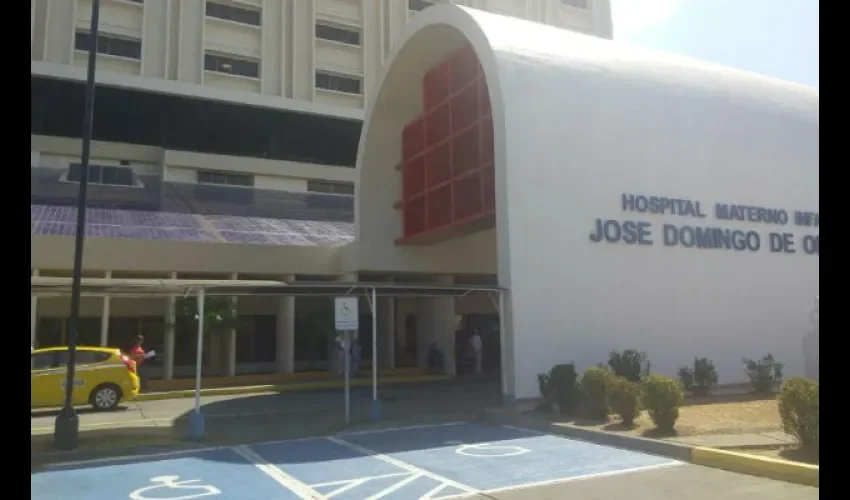 Cubana embarazada en Paso Canoas 