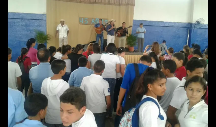 Colegio Rafael Antonio Moreno de Macarcas