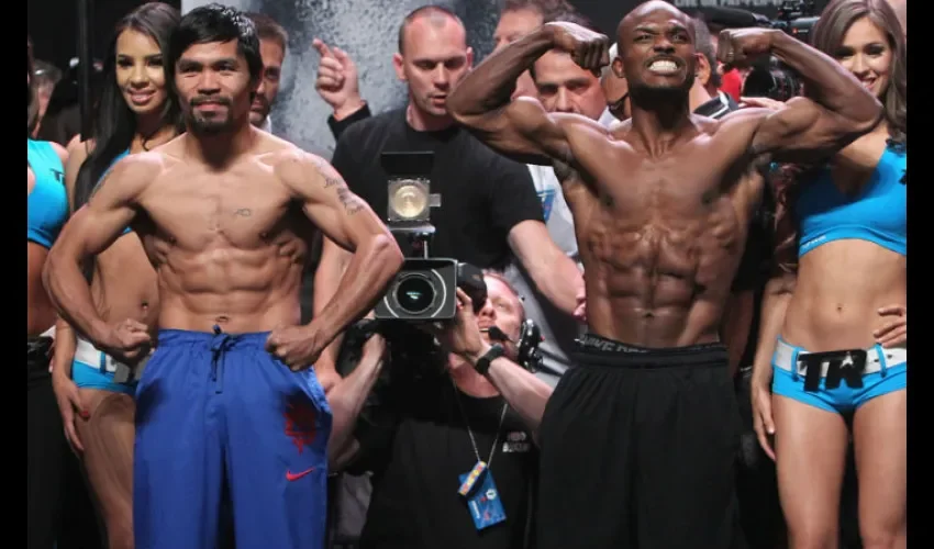 Manny Pacquiao (izq.) y Timothy Bradley se enfrentarán mañana en un interesante encuentro. Foto: AP