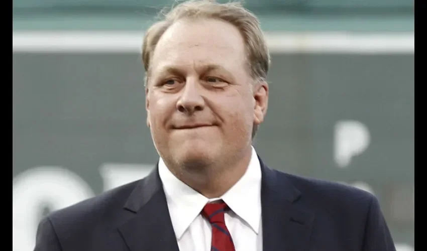 Curt Shilling nuevamente en el ojo de la tormenta. Foto: AP