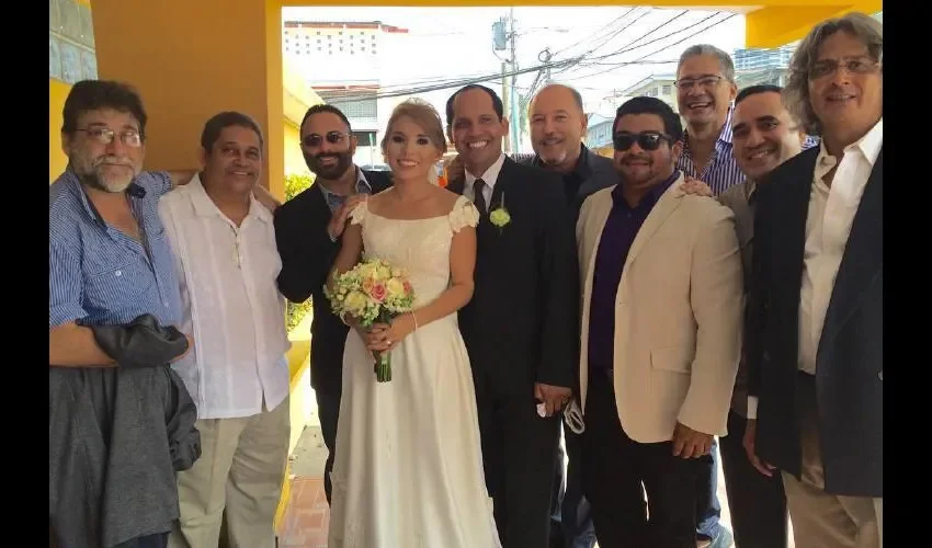 Rubén Blades subió la foto tras salir de la iglesia para compartirlo con todos. Foto: Cortesía.