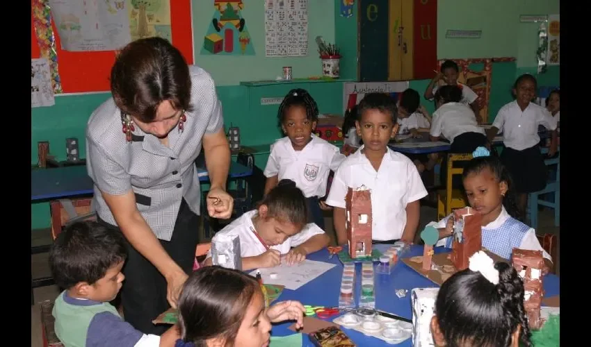 Fortalecen el proceso de enseñanza-aprendizaje de sus niños.