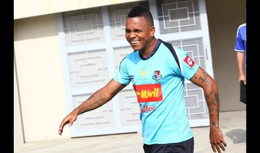 No es primera vez que Nelson Barahona estalla en Twitter por una no convocatoria.