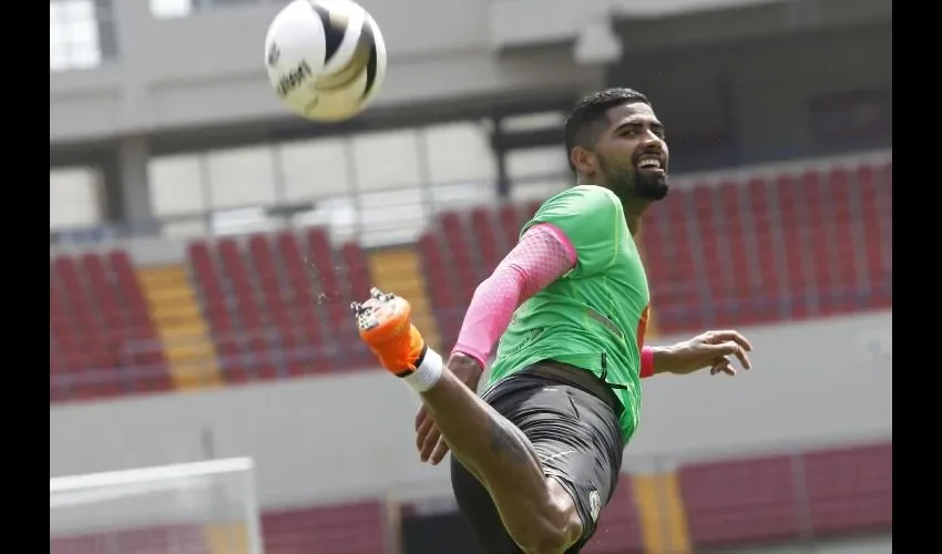 Gabriel Gómez quisiera poder jugar en la Copa América Centenario ante el argentino Javier Mascherano. Anayansi Gamez