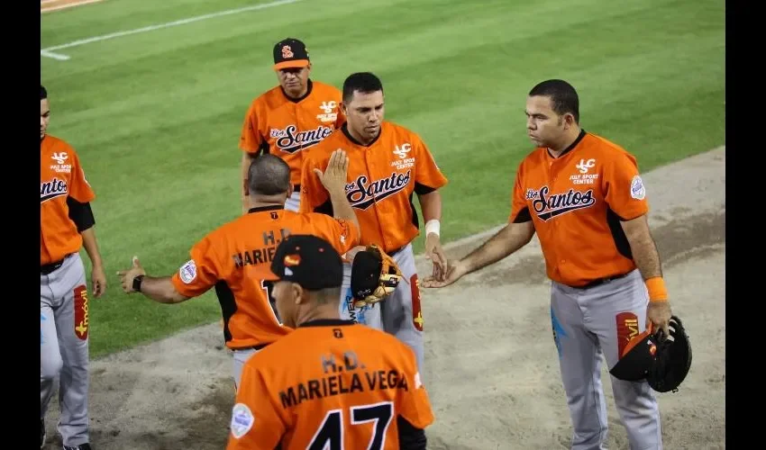 Los Santos está, de momento, fuera de la zona de clasificación (avanzan los seis primeros), al igual que lo estuvo la  temporada pasada.